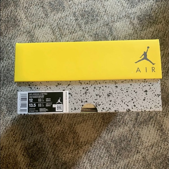 Jordan lighting 4s - Picture 7 of 7